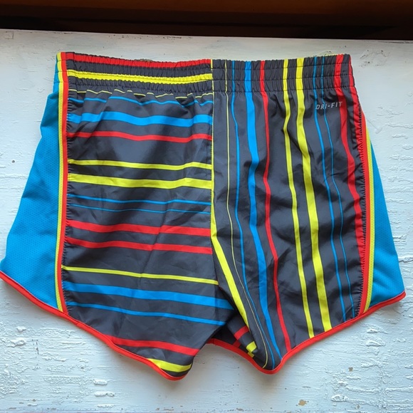 Nike Set - Picture 2 of 4